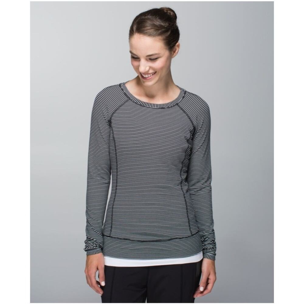 Lululemon Women's Race Your Pace Long Sleeve White Black Sweatshirt Top Size‎ 6